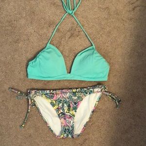 Victoria’s Secret bikini